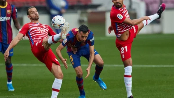 Granada Barsu gurnula dalje od titule, Španija: LaLiga
