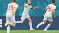 Vastić ispred Pandeva, EURO 2020 - Group C
