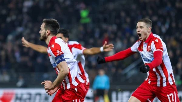 Ivan doneo tri boda, UEFA Europa League